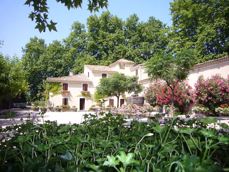 Domaine de Beauregard_84170 MONTEUX Domaine de Beauregard_84170 MONTEUX